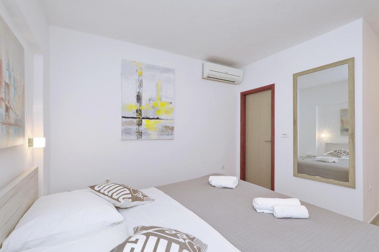 Apartmani Strpic Biograd Na Moru Eksteriør billede