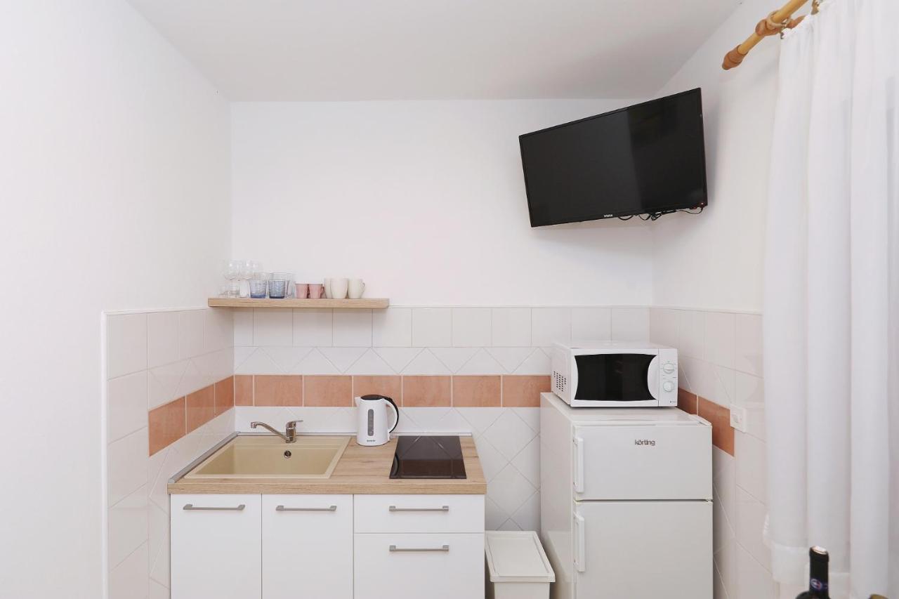 Apartmani Strpic Biograd Na Moru Eksteriør billede