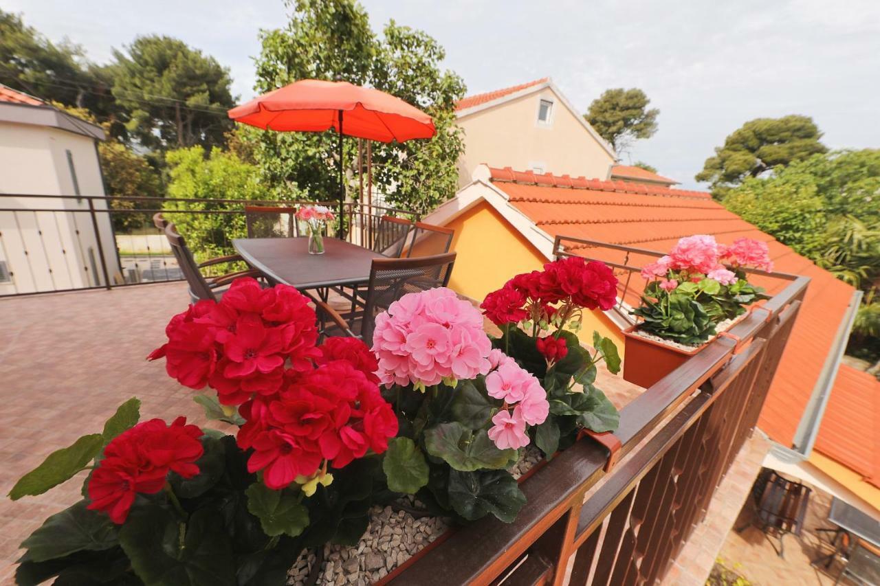 Apartmani Strpic Biograd Na Moru Eksteriør billede