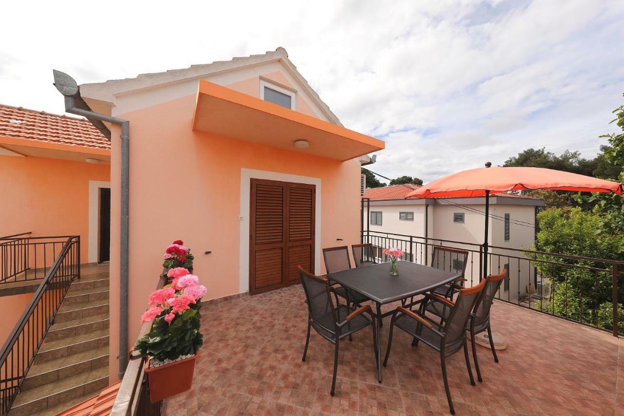 Apartmani Strpic Biograd Na Moru Eksteriør billede