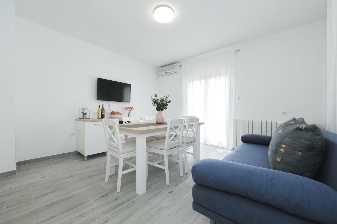 Apartmani Strpic Biograd Na Moru Eksteriør billede