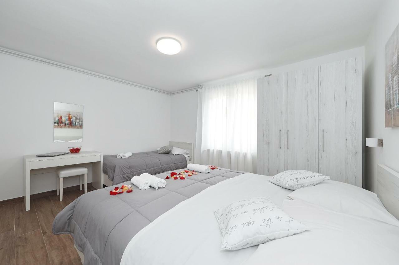 Apartmani Strpic Biograd Na Moru Eksteriør billede
